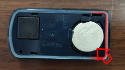 三菱のキーレス スマートキーの電池交換方法