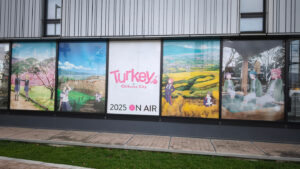 千曲市役所　Turkey!シティドレッシング（ガラスラッピング）2